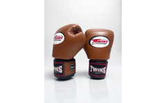 Боксерские перчатки Twins Special BGVL3 brown 10 oz Боксерские перчатки Twins Special BGVL3 brown 10 oz
